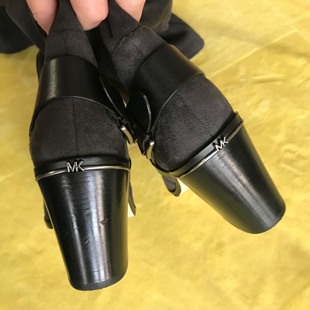 NWT Michael Kors Brody Stretch Suede Charcoal Boot - Picture 5 of 6
